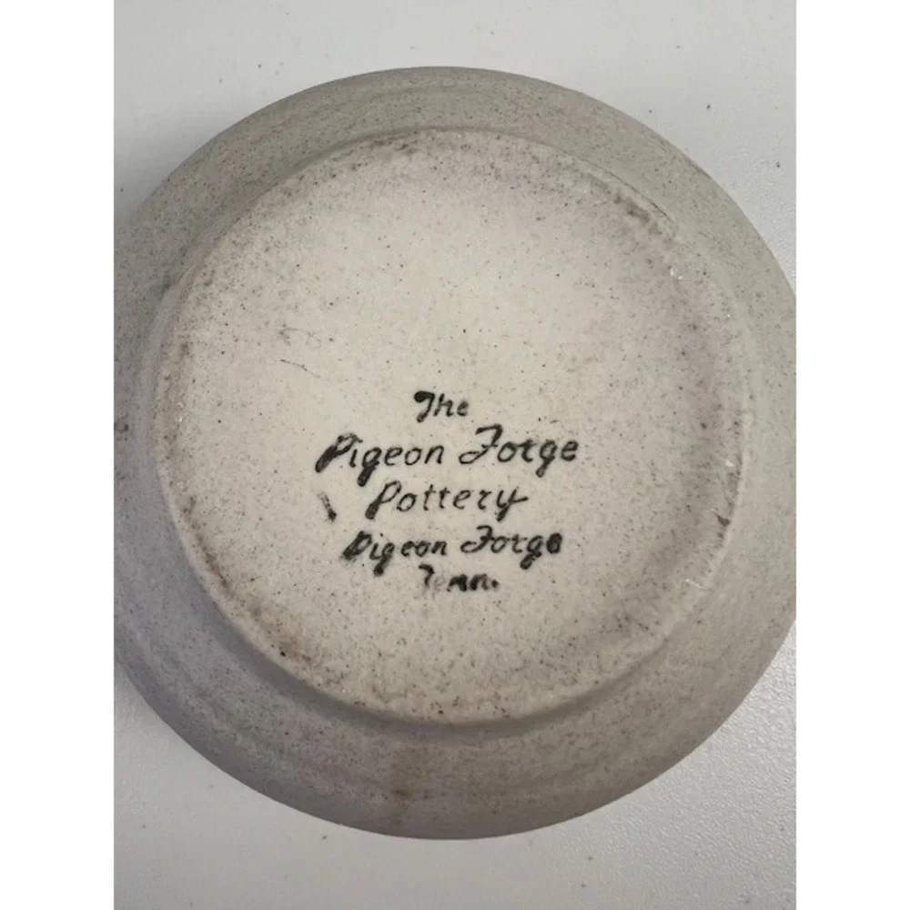 Pigeon Forge Pottery Dogwood Floral Round Bowl Tan Yellow Vintage Tennessee 4.5